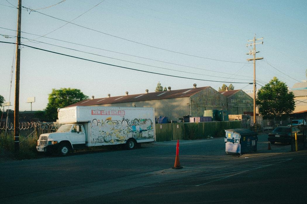 Local vs interstate moving in San Diego which service do you need